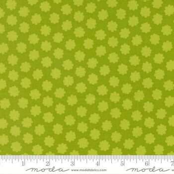 Elizabeth Hartman Scenery for MODA Fabrics Puffball Lime M51276 14 
