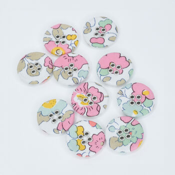 Liberty Buttons Betsy Q LB222019Q 16mm 34
