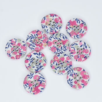 Liberty Buttons Wiltshire Bud B LB2200116B 16mm 34