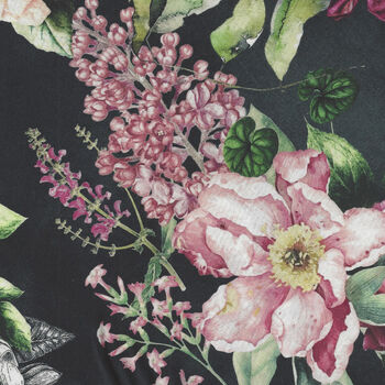Botanical Charm A Hoffman Spectrum Print Fabric SW5369 Col 213 Onyx