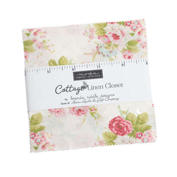 Cottage Linen Closet by Acorn Quilt Co for Moda Charm Pack 5 x 42 Sq18733PP