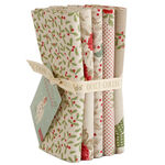 TILDA Merry Little Christmas by Tone Finnanger 300245 FQ Bundle 5 Cream .
